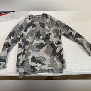 Athleta Gray Camouflage Sweater Size Small